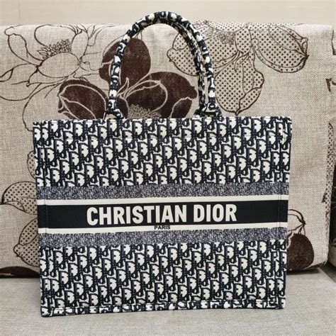 which dior bag should i buy|Dior one price philippines.